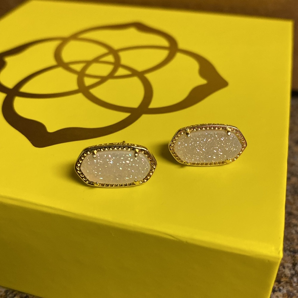 Kendra scott ellie earrings
